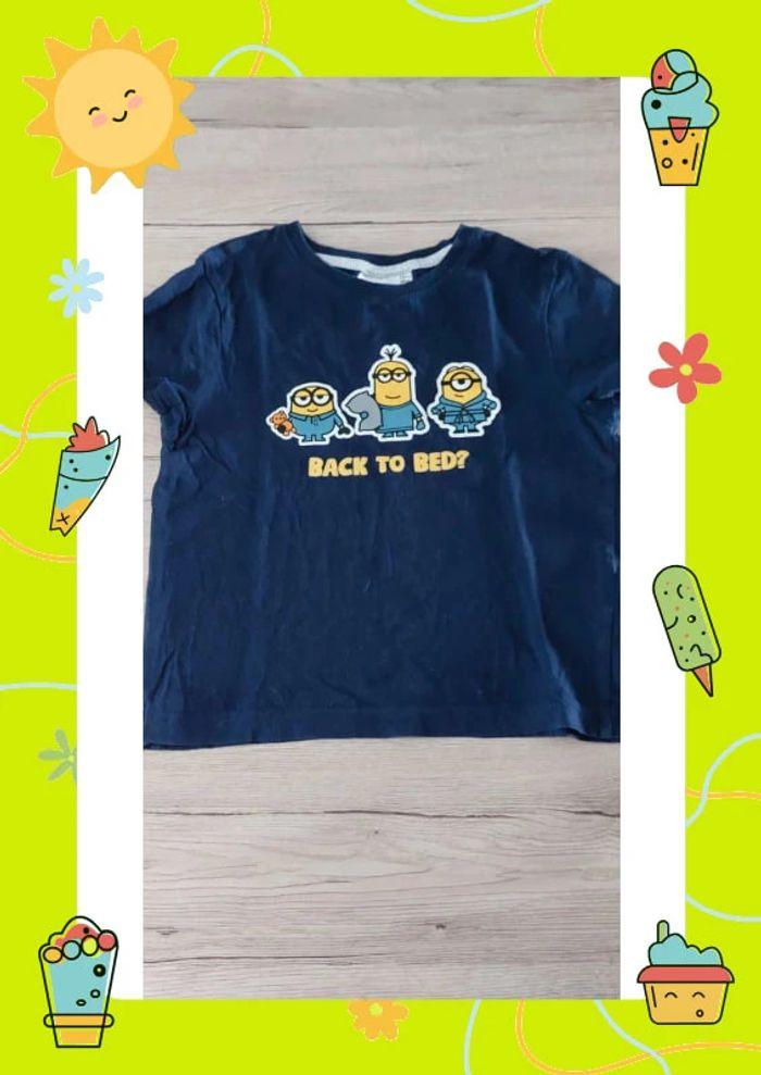 Tee-shirt "Les Minions" manches courtes garçon 5 ans - photo numéro 1