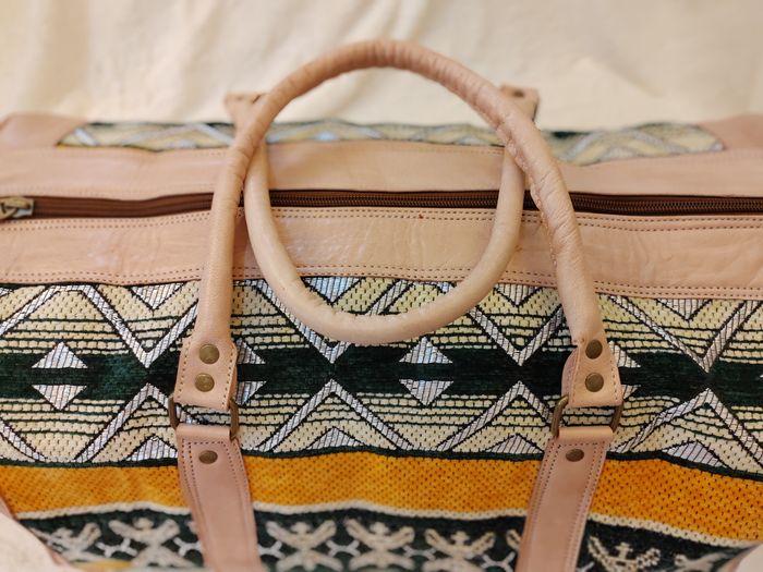 Joli sac de voyage en beige cuir tressé - photo numéro 8