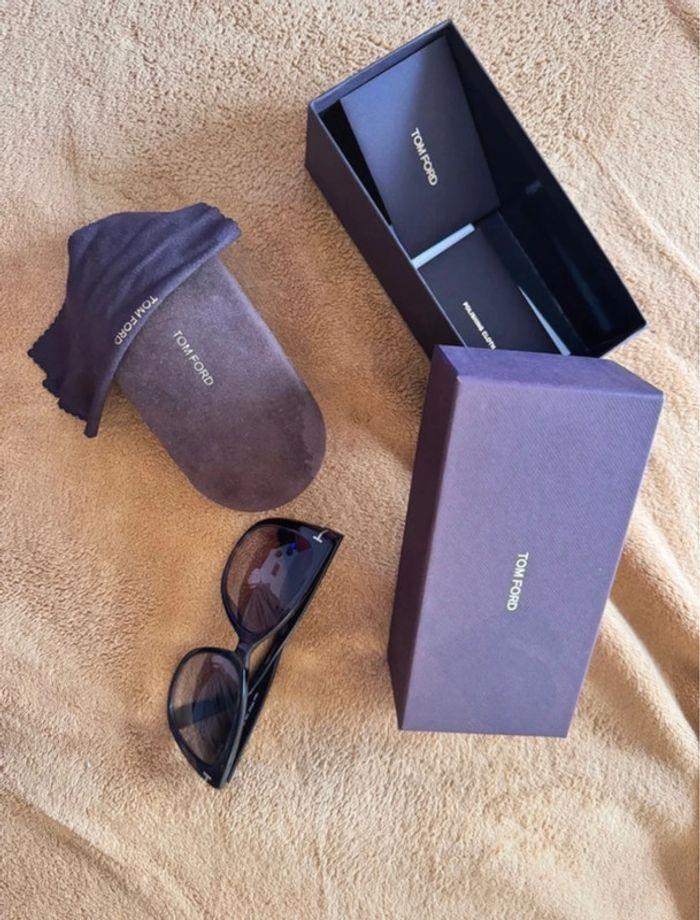 Lunette de Soleil « Tom Ford » - photo numéro 2