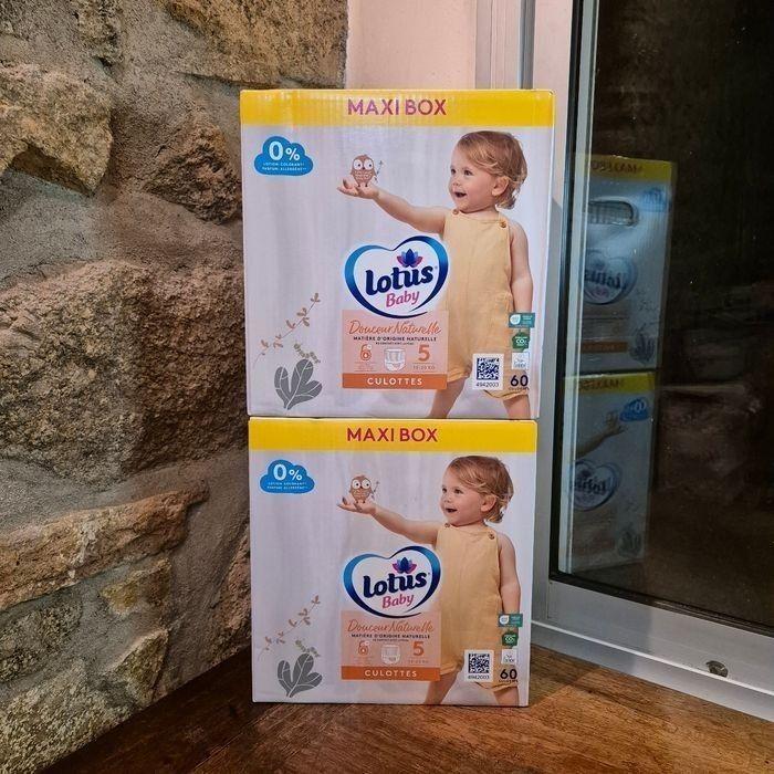 Lot 2 cartons Lotus Baby Taille 5 : 120 Couche culottes pants - photo numéro 2