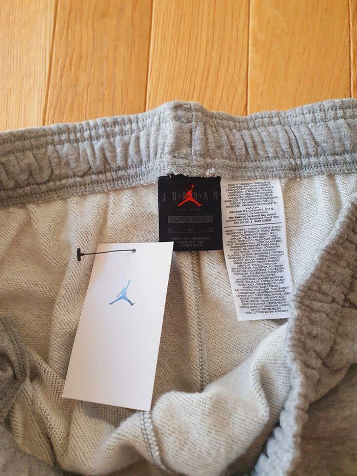 Pantalon de Survêtement  "Nike Jordan" pour femme neuf avec étiquette taille XL. - photo numéro 5