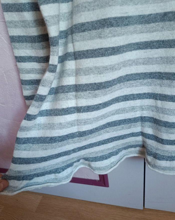 Pull " ONU22" gris- blanc en T.40 ( 20% laine) - photo numéro 8