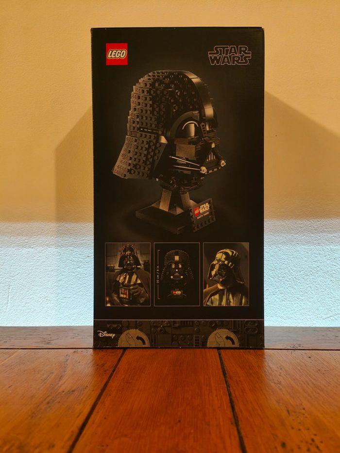 LEGO Star Wars 75304 Le Casque de Dark Vador - photo numéro 2