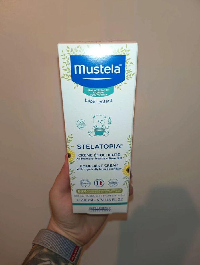 Lot de 2 crème Crème émolliente pour peaux sèches et atopiques mustela - photo numéro 3