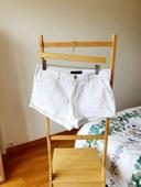 Joli petit short blanc (M)