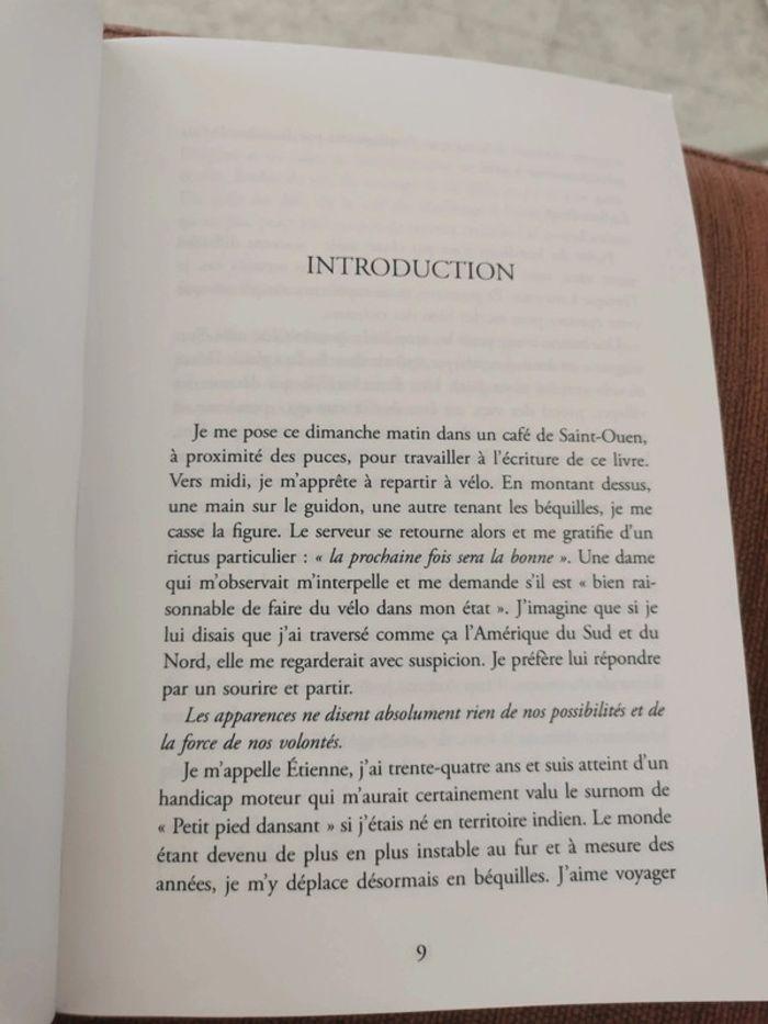 Livre " à contre pied/ vélo, handicap et rencontres autour du monde" - photo numéro 3