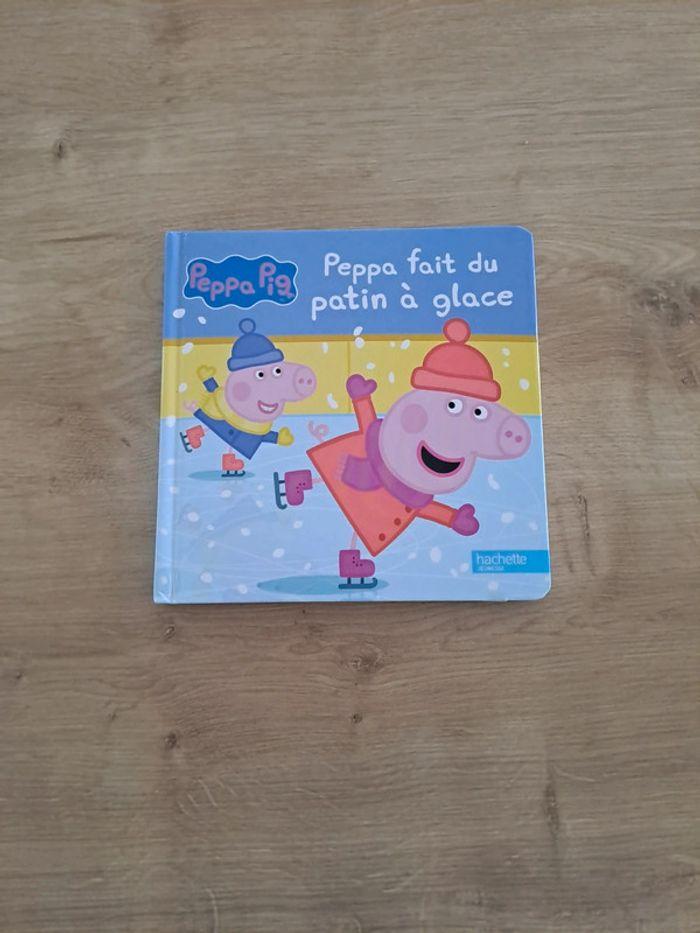 Peppa fait du patin à glace - photo numéro 1