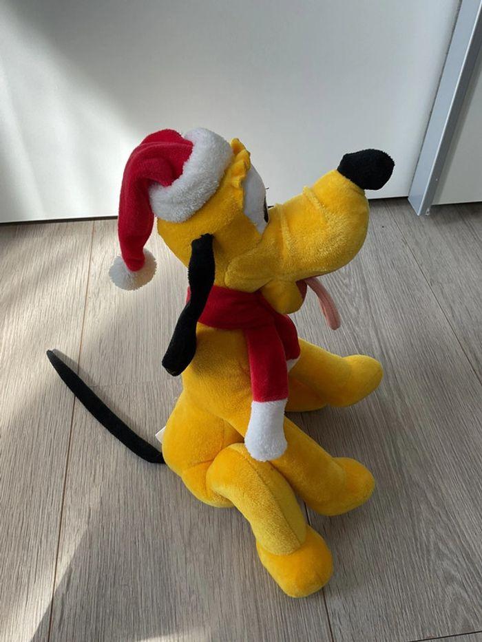 Pluto de Noël - photo numéro 2