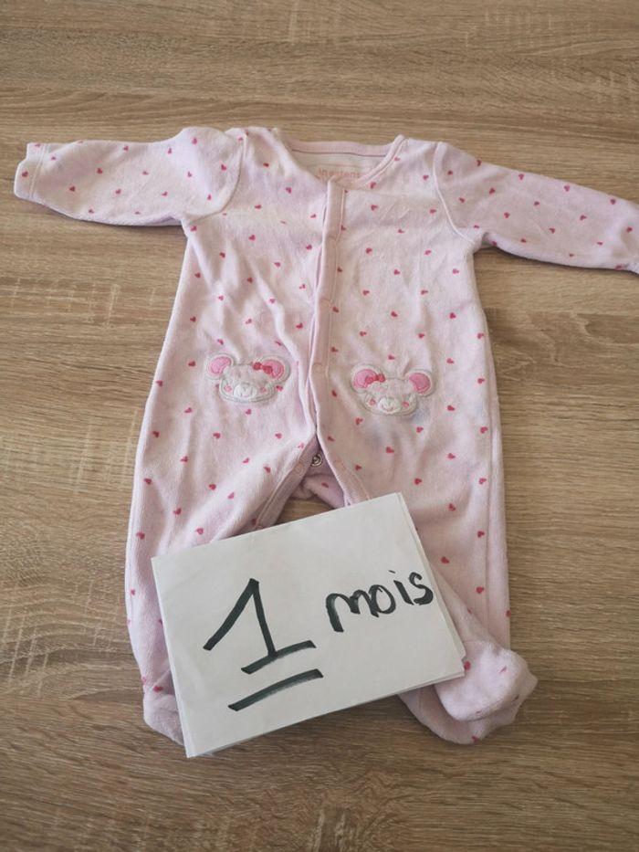 Pyjama velour Bébé 1 mois rose cœurs - photo numéro 1