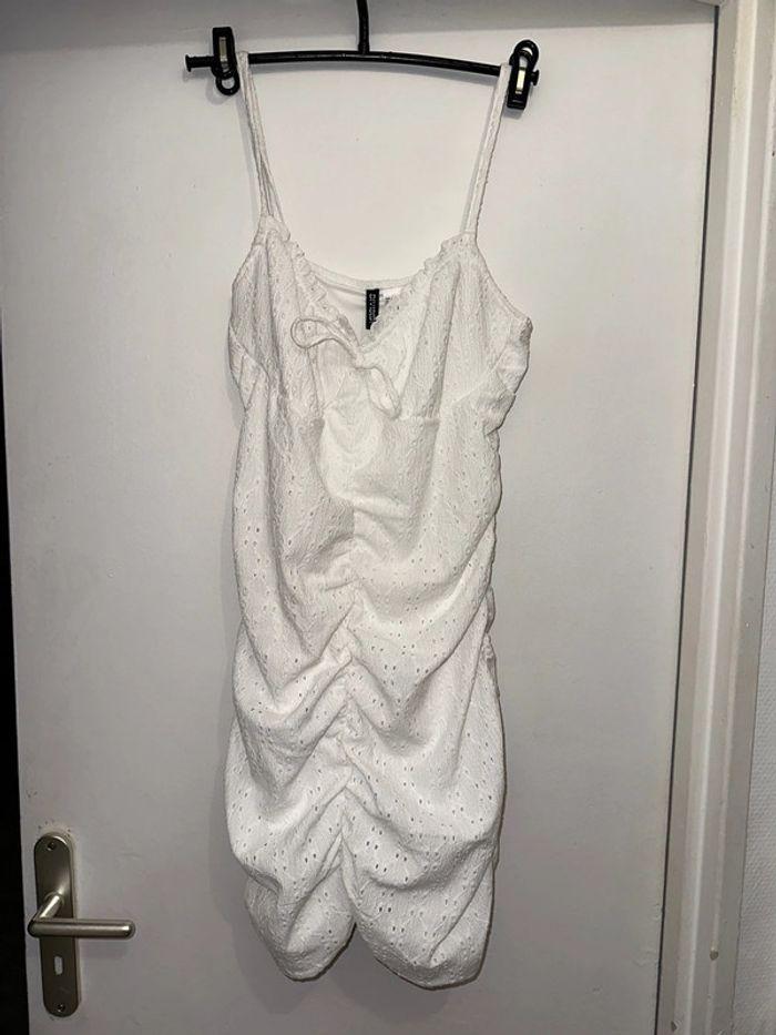 Robe blanche H&M - photo numéro 1