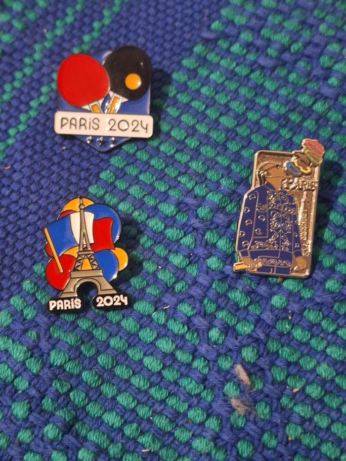 Pin's Jeux olympiques Paris 2024 Tour Eiffel,  Snoop Dogg, ping pong - photo numéro 1