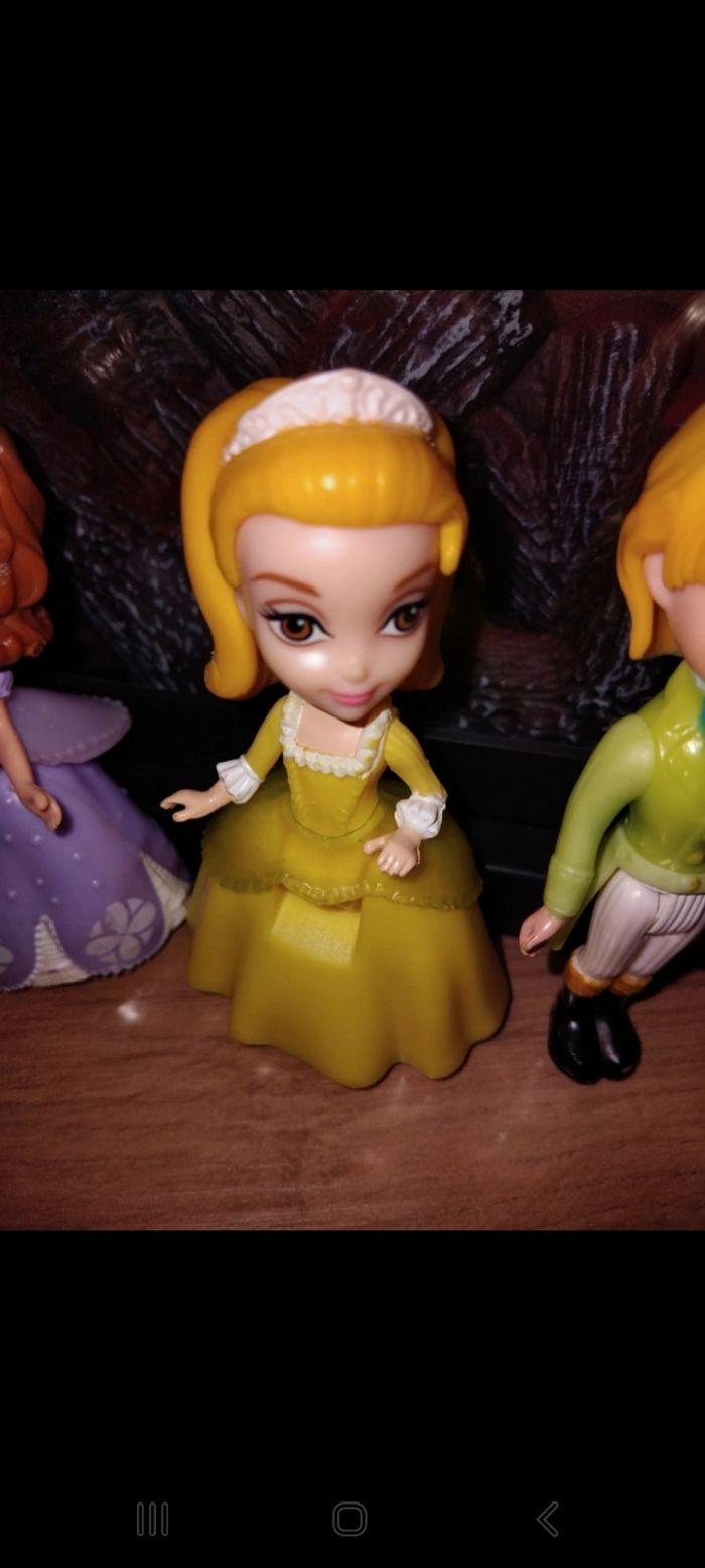 Figurines famille Princesse Sofia - photo numéro 6