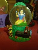 Mini snowglobe Blanche Neige Disney