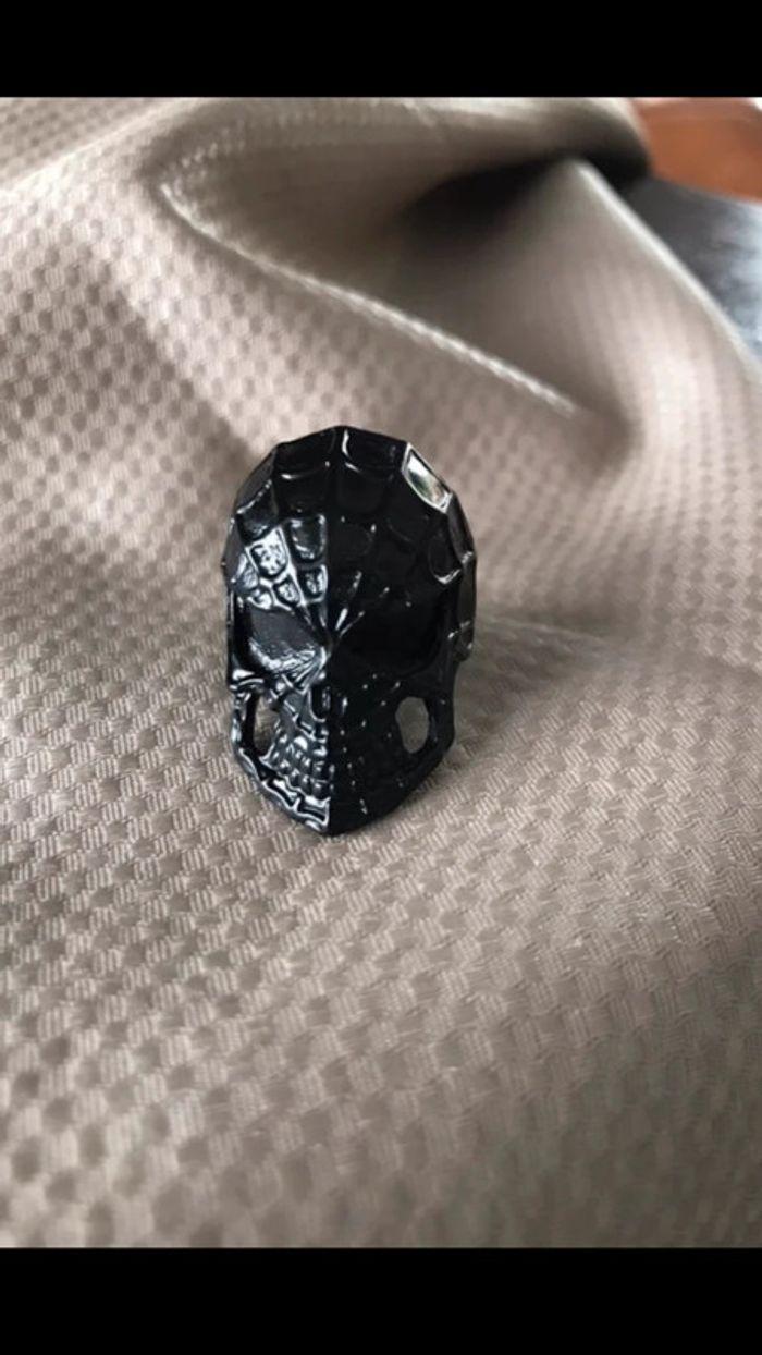 Magnifique bague ,noire  ,taille 63 - photo numéro 4