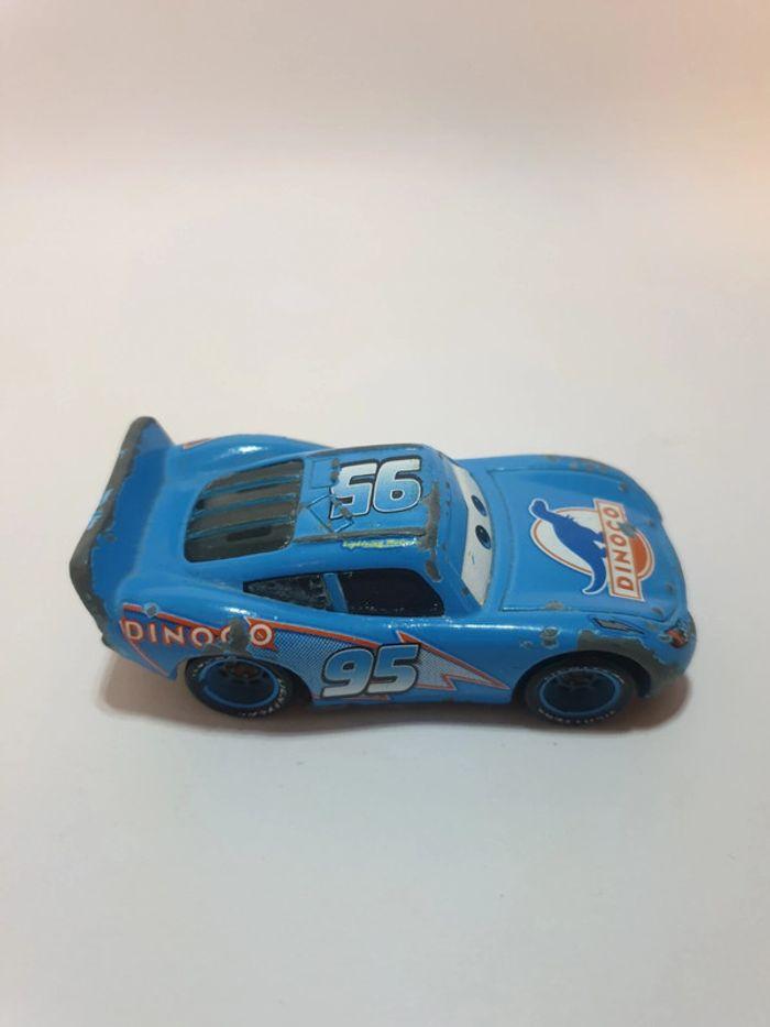 Voiture Cars Disney/Pixar Flash McQueen 95 Dinoco Bleu - 1/55 - photo numéro 6