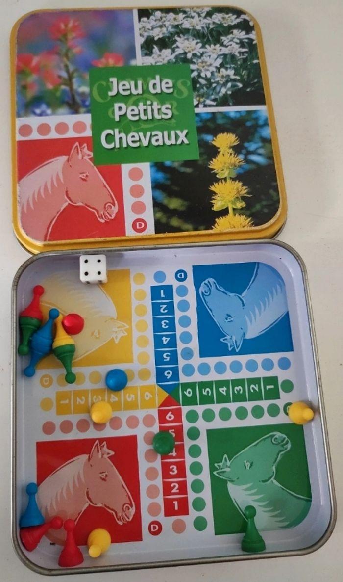 Petits chevaux