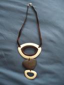 Collier bois original - TBE