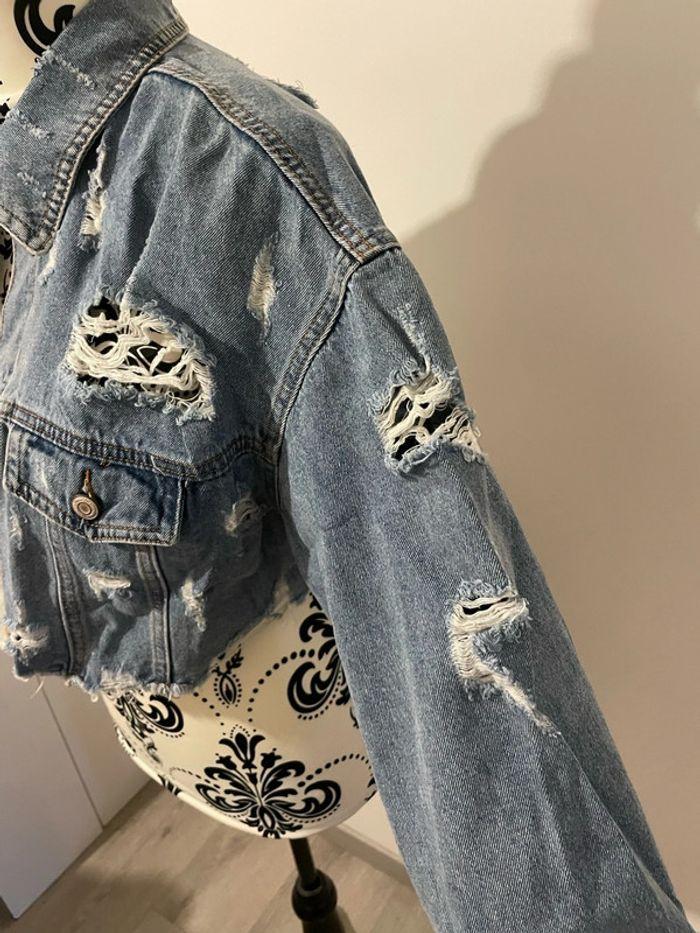 Veste blouson en jean effet déchiré et délavé partout oversize bleu clair neuf Laulia taille 34 - photo numéro 3