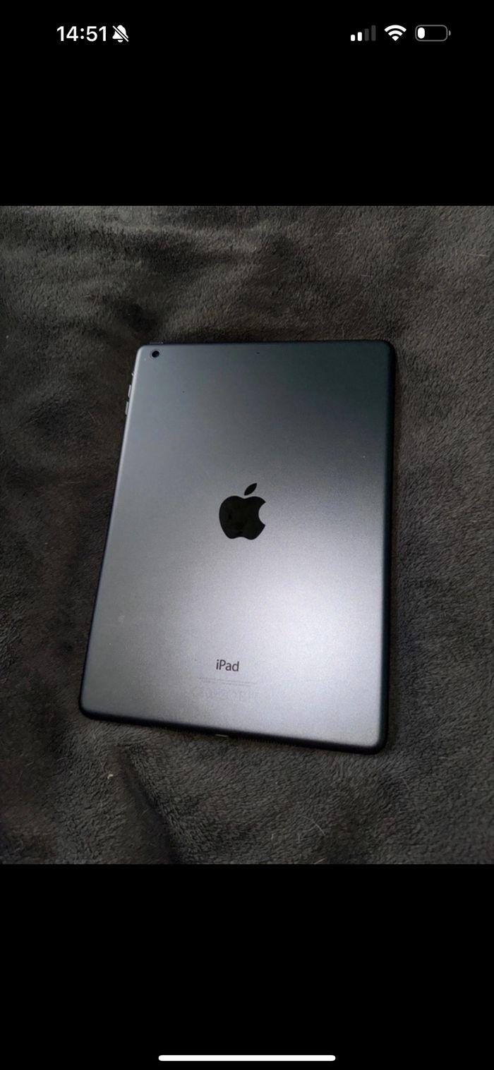 iPad - photo numéro 1