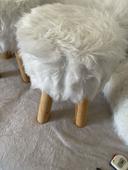 Tabouret s,Coussins et petits tapis moelleux