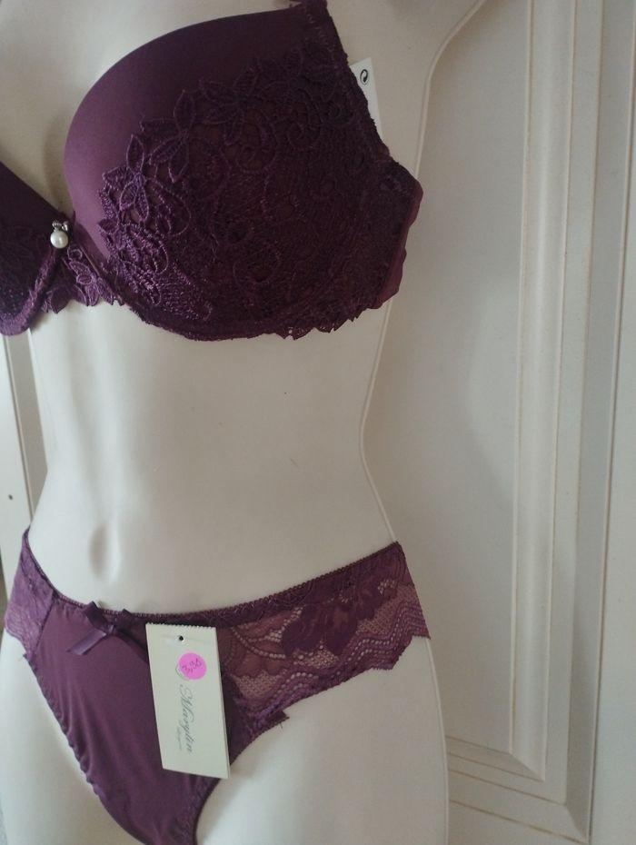 Ensemble lingerie neuf couleur violet. 85B S/M pour le bas - photo numéro 4