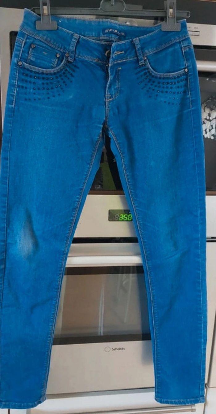 Jeans bleu taille basse - photo numéro 1