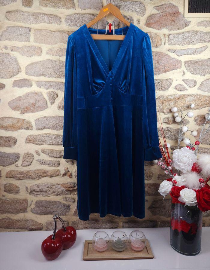 Robe en velours manches lanternes bleue Femme taille 52 marque Asos 🍬 - photo numéro 1