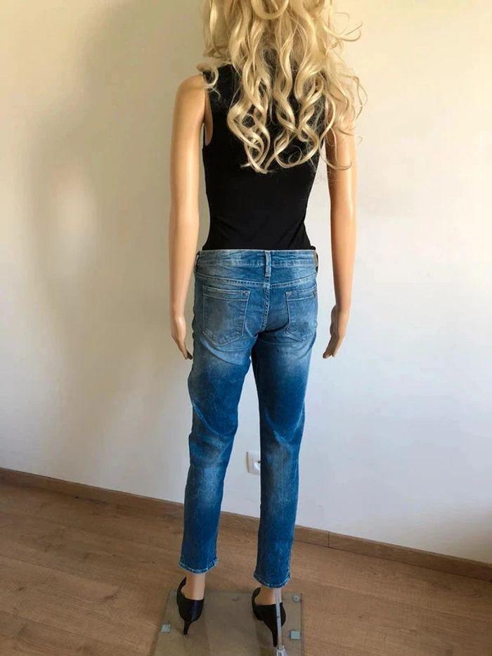 Jean skinny ultra low neuf Guess taille US 31 (valeur 105€) - photo numéro 5