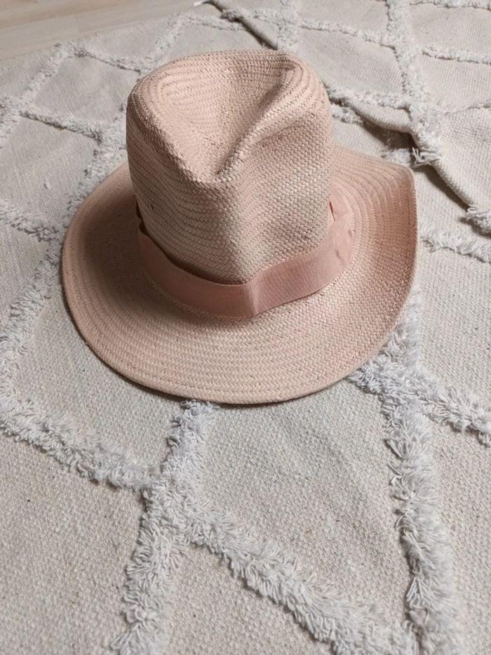 Chapeau rose pale - photo numéro 1