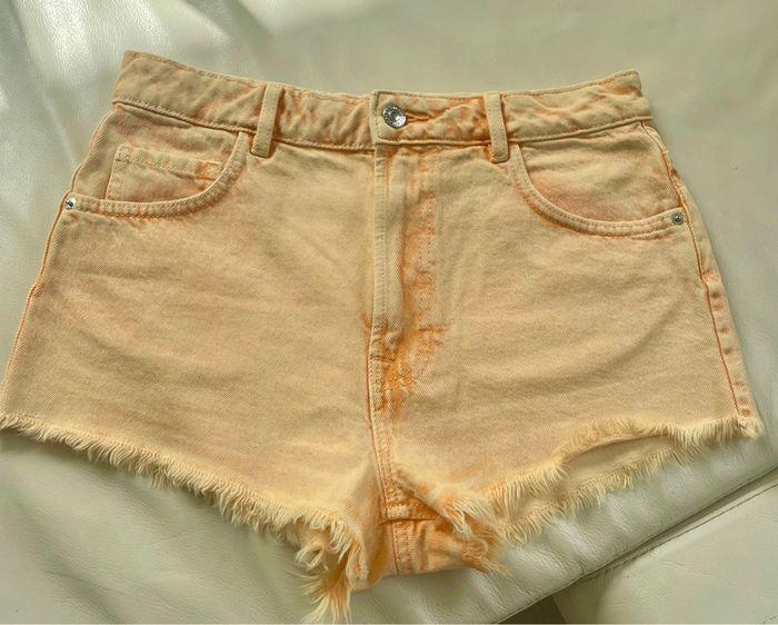 Joli short en jean orange taille haute 100 pour cent coton taille 38 état neuf - photo numéro 10