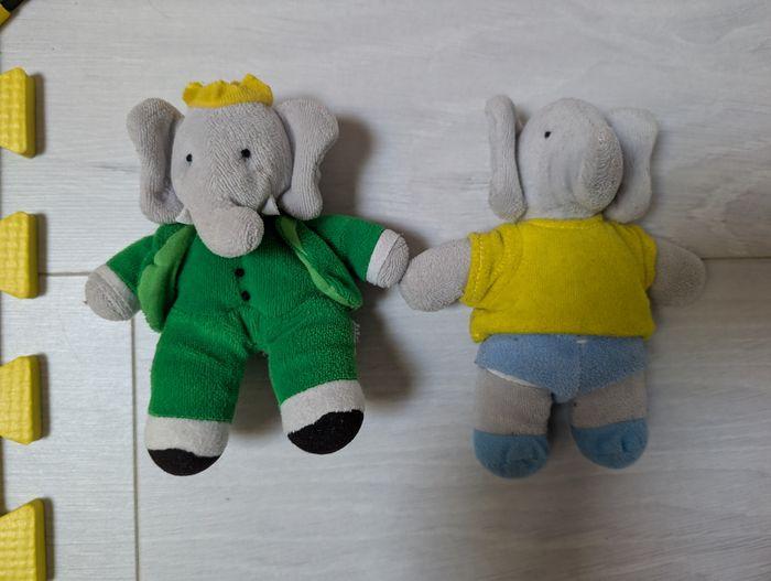 2 peluches babar