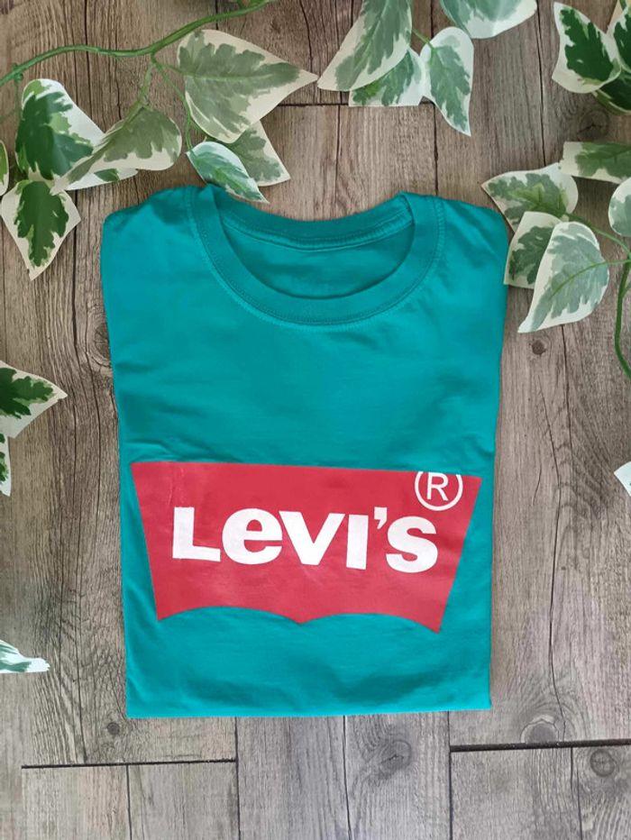 Levi's Tshirt - photo numéro 1