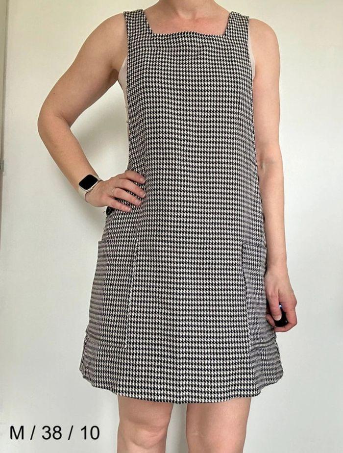 Robe salopette noire et blanche Mango – Moderne et stylée, taille 38 (M), très bon état 💖 - photo numéro 2