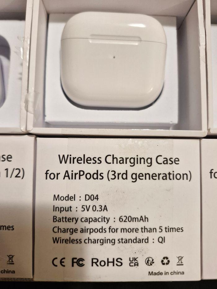 Chargeur compatible airpods marque générique(neuf) - photo numéro 3