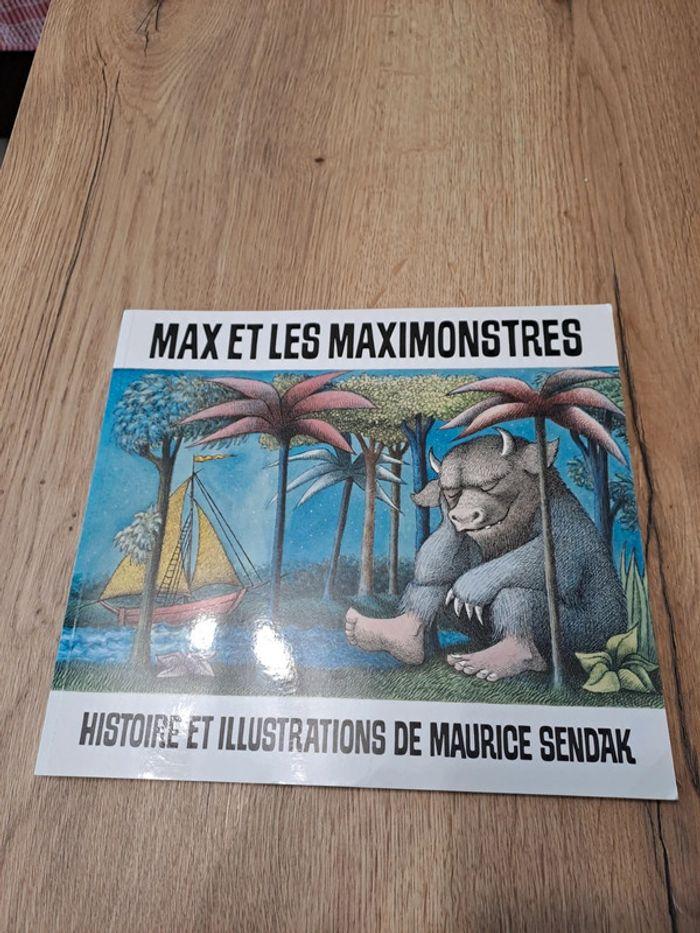 Livre Max et les Maximonstres - photo numéro 1