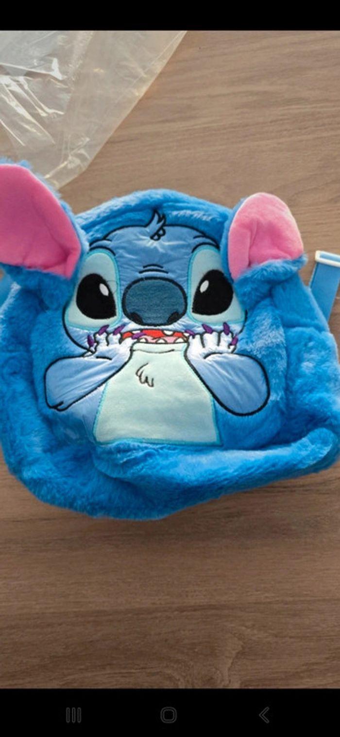 Sac à dos peluche Stitch neuf - photo numéro 1