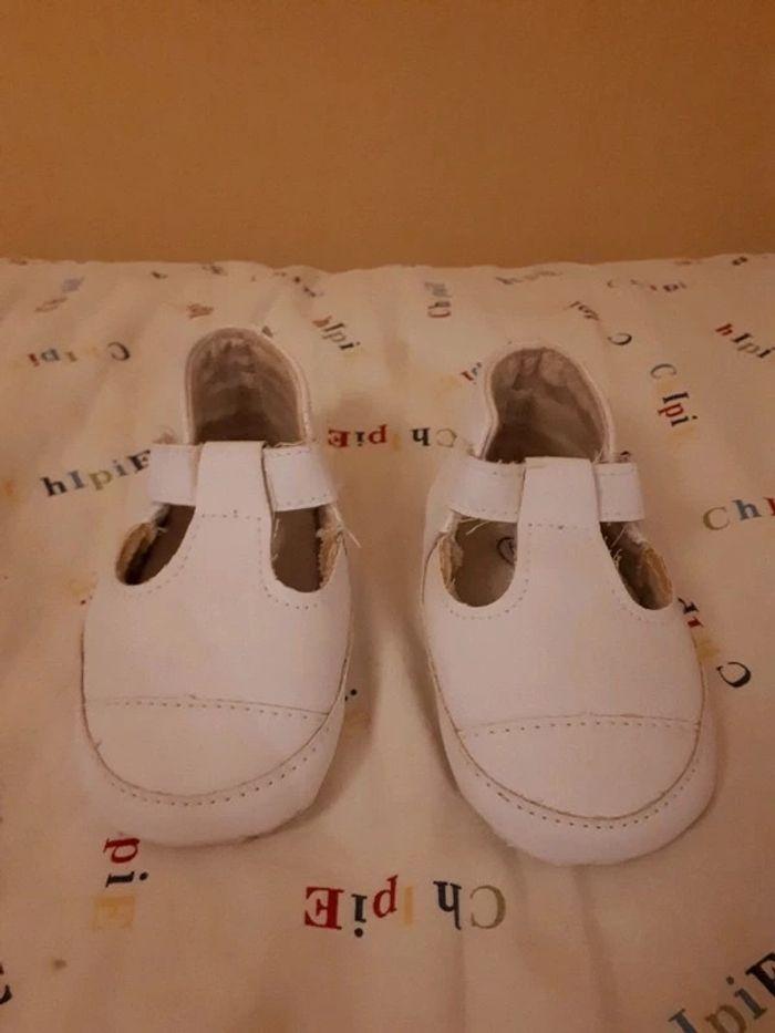 Chaussons bébé blancs - photo numéro 7