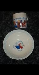 Assiette et tasse Reine des Neiges.  Disney