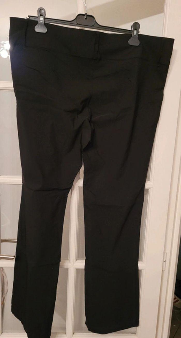 Pantalon noir H et M taille 2XL / 2 pressions taille - photo numéro 2