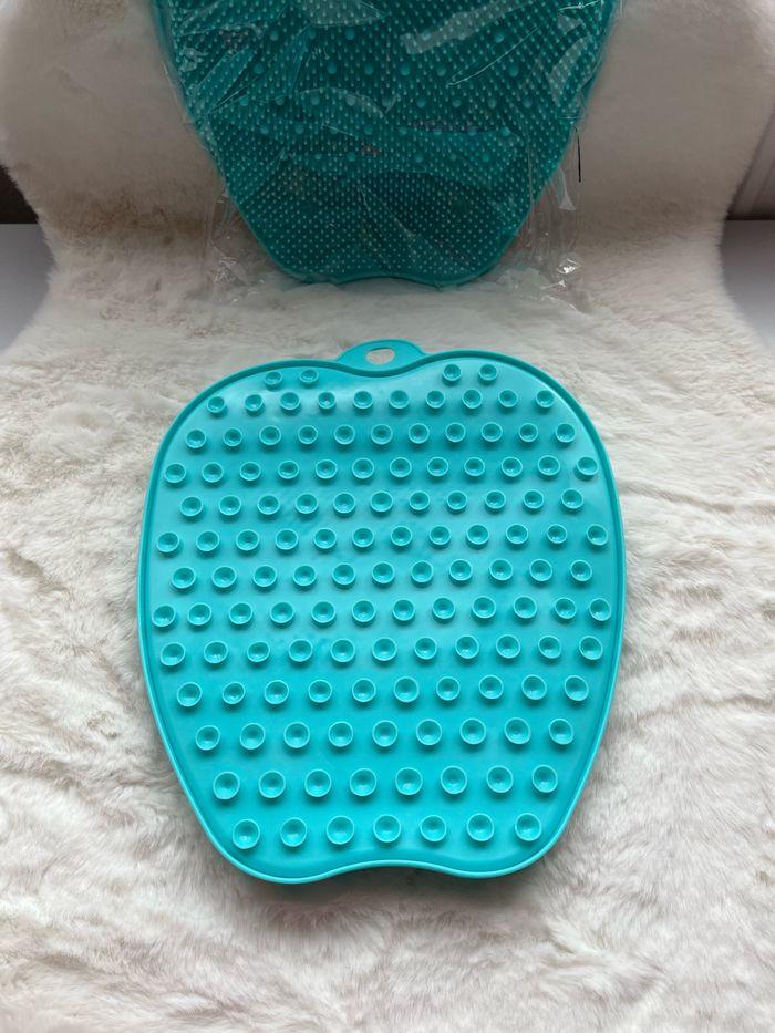 Tapis de massage de pieds antidérapant avec ventouses, brosse de nettoyage, bain-douche Plusieurs disponibles - photo numéro 4