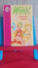 Winx Club 02 - Bienvenue à Magix, bibliothèque rose, couverture souple