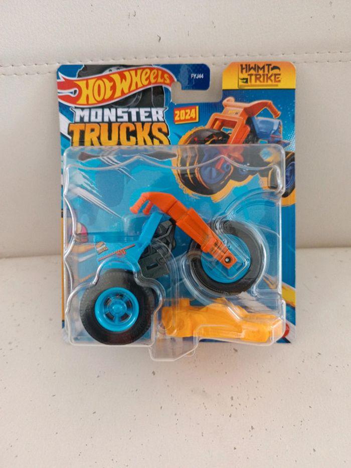 Monster truck hot Wheels HWMT Trike neuf 1/64 - photo numéro 1