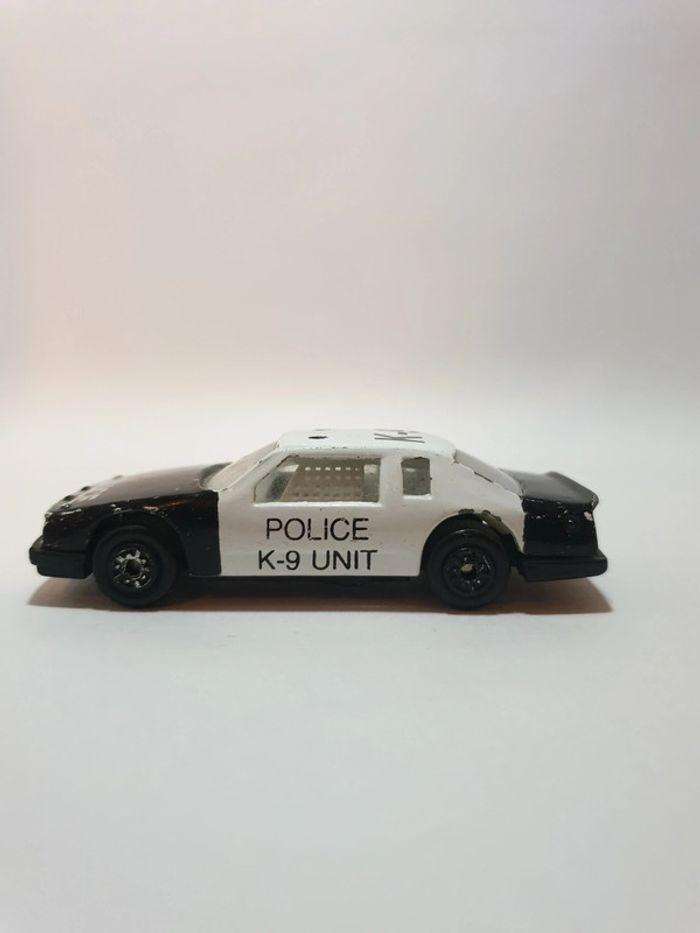 Maisto Buick lesabre Stock Car K-9 Police Unit - 1/64 - photo numéro 9