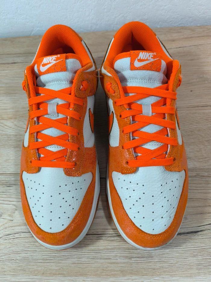 Dunk low cracked orange pointure 42,5 comme neuves - photo numéro 4