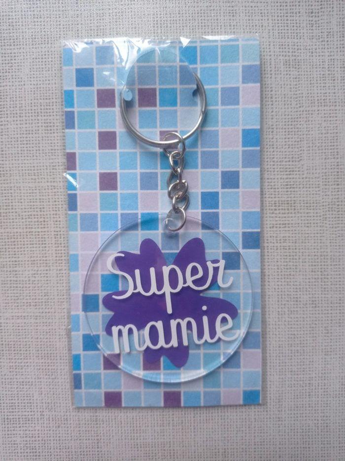 Porte clé super mamie