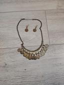 Parure collier et boucles d'oreilles