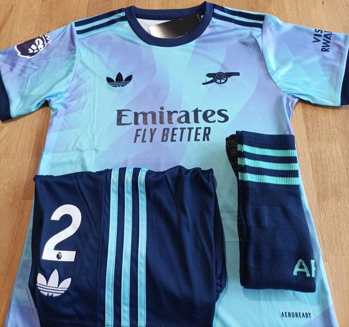 Maillot SALIBA Arsenal third blue taille 8 ans modèle 2025 - photo numéro 4