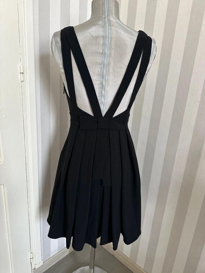 Robe noire Claudie Pierlot T:38 mod:rencontre - photo numéro 1