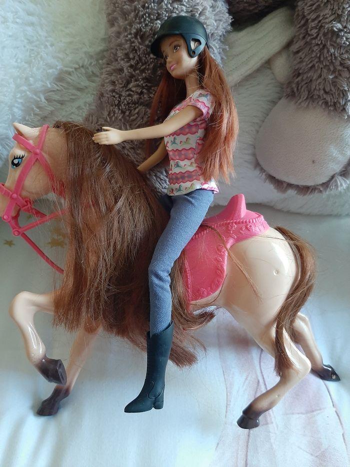 Barbie+cheval - photo numéro 1