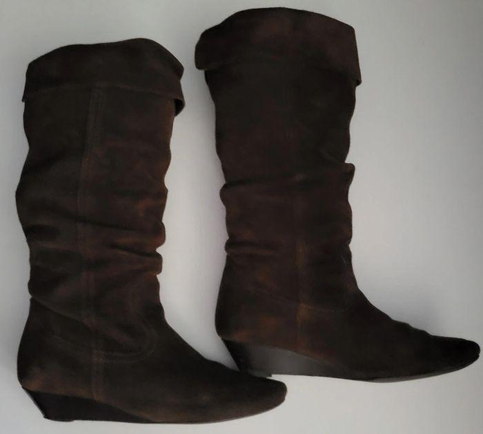 Paire de bottes en velours taille 35 en bon etat - photo numéro 9